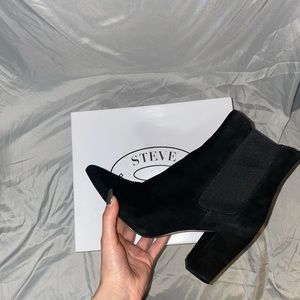 Steve Madden subtle size 8 booties
